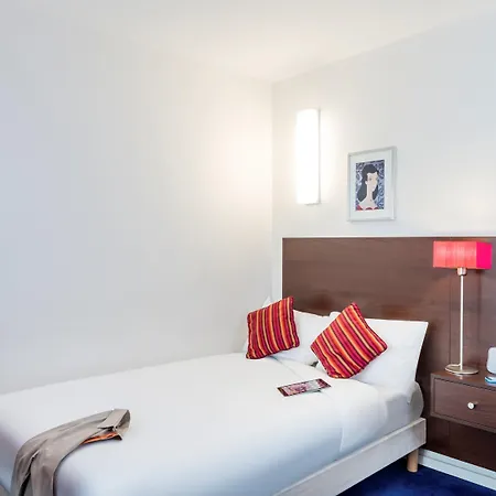 Adagio Access Bastille Aparthotel 3*