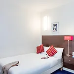 Adagio Access Bastille Aparthotel 3*