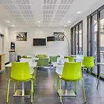 Aparthotel Adagio Access Bastille 3*
